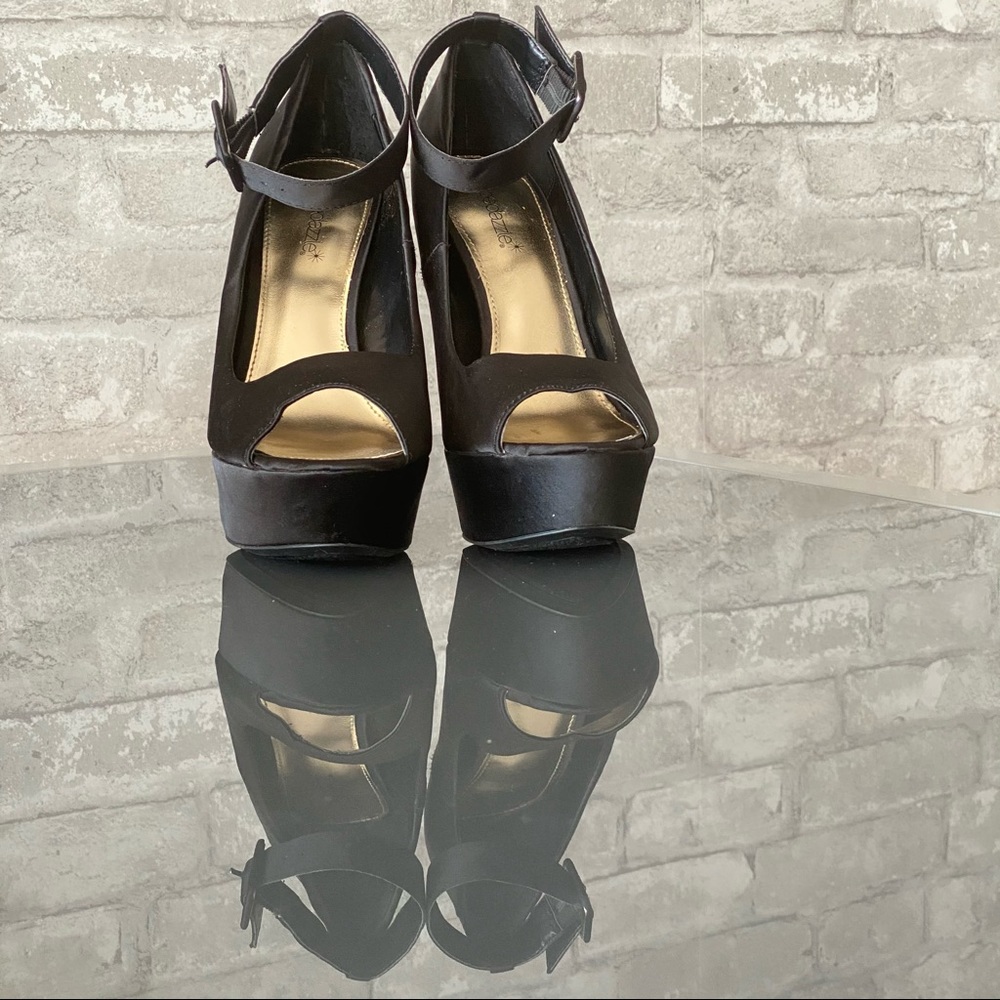 NWOT Shoe Dazzle Black Satin Heels - Picture 3 of 12